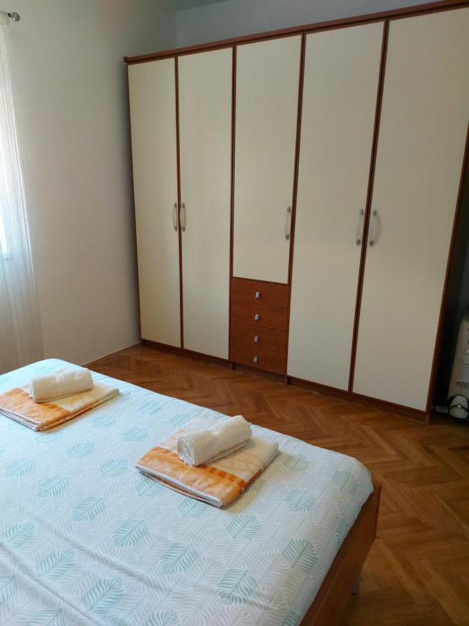 Apartman Stefan Karlobag Ngoại thất bức ảnh