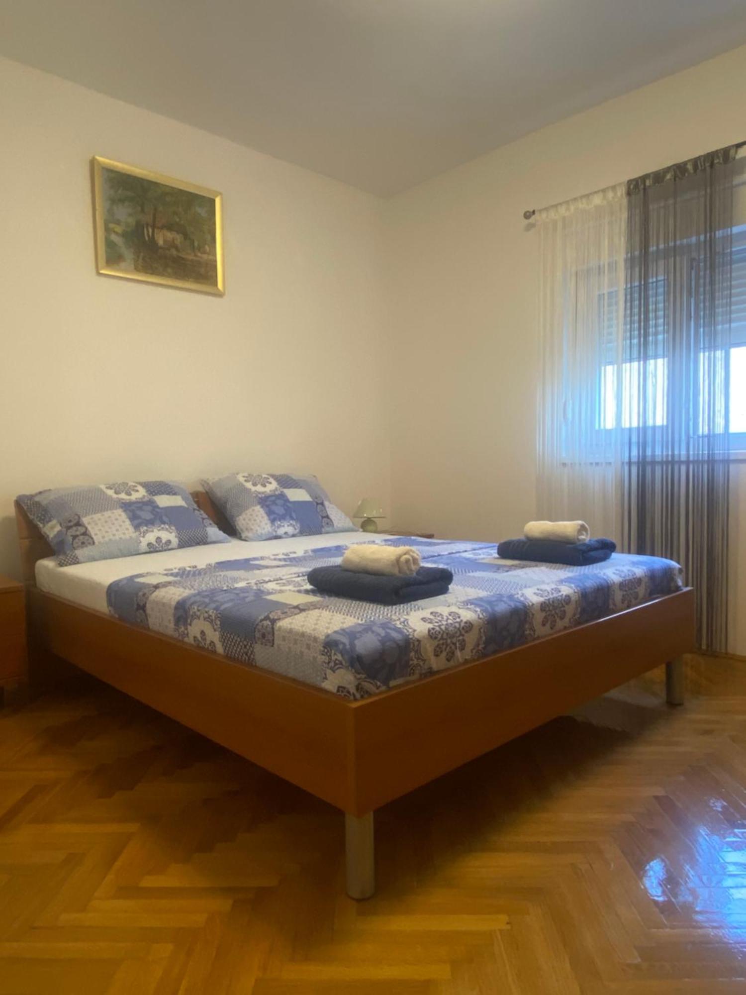 Apartman Stefan Karlobag Ngoại thất bức ảnh